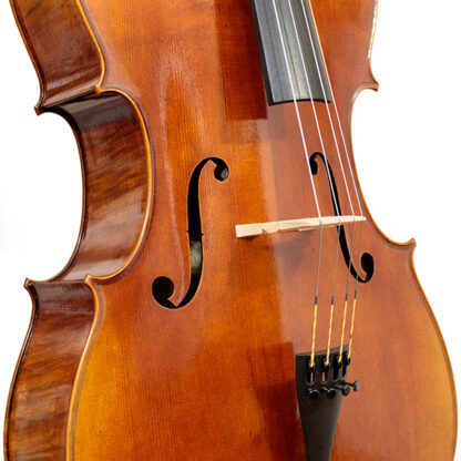 Voorblad rechts La Lutherie D'Art Stradivarius Antique cello te koop in de cellowinkel